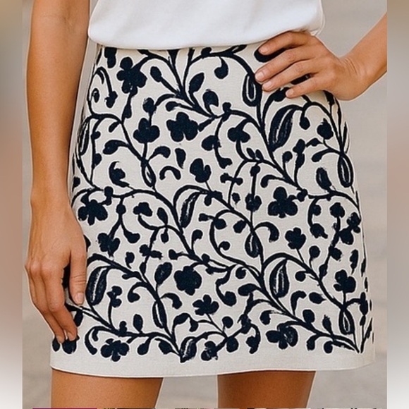 TALBOTS A-LINE LINEN BLEND TEXTURED NAVY BLUE FLORAL EMBROIDERED SKIRT SZ 14P - Picture 1 of 10